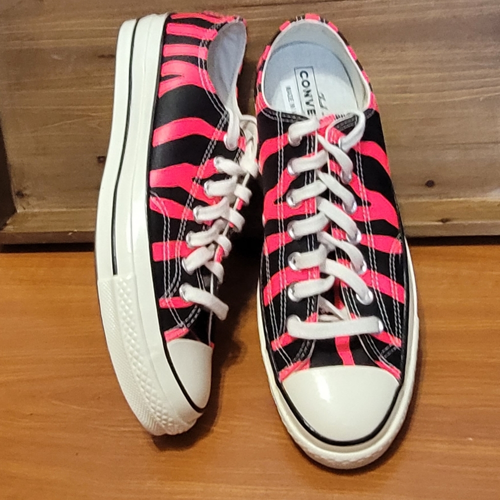Converse Zebra 70s Hot Pink/Black Low Tops